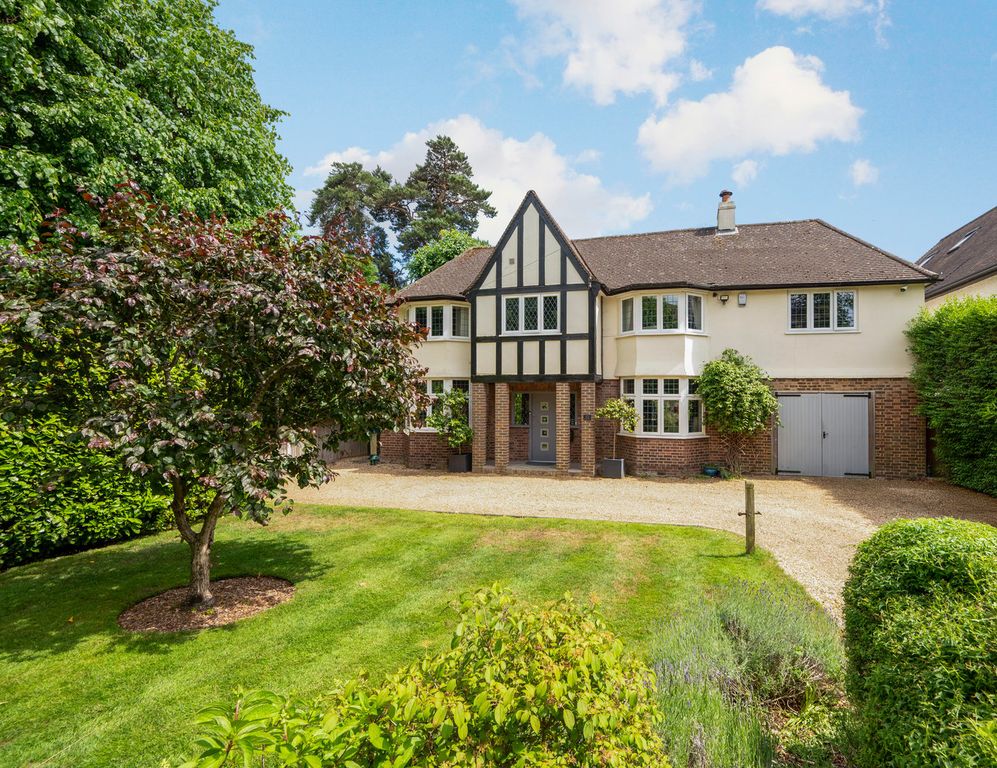 Property photo 1 of 34