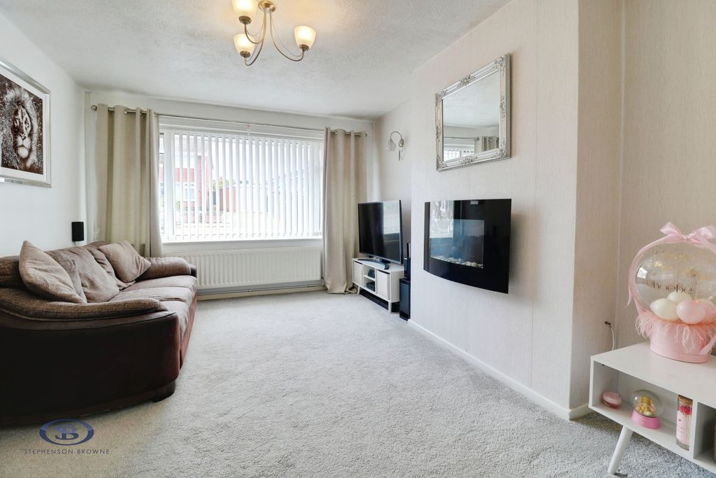 Property photo 2 of 19 Pbox-Img.Jpg