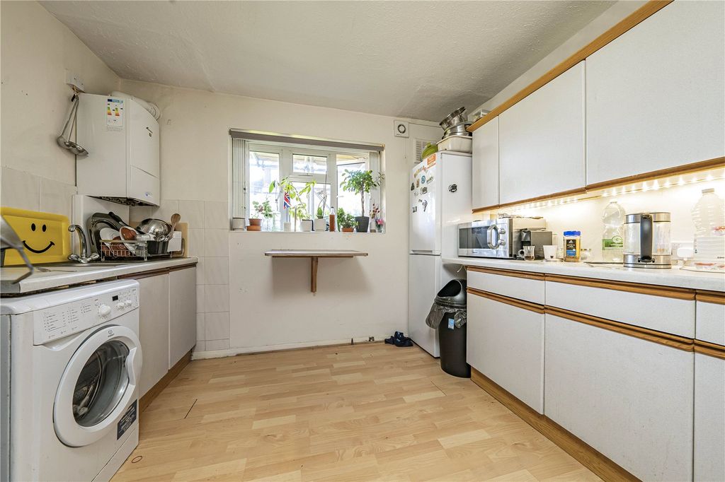 Property photo 3 of 7 Picture No. 01