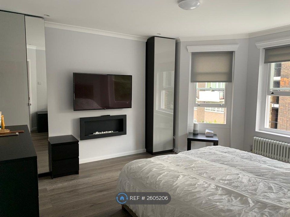 Property photo 2 of 7 Tv And Tall Cupboards