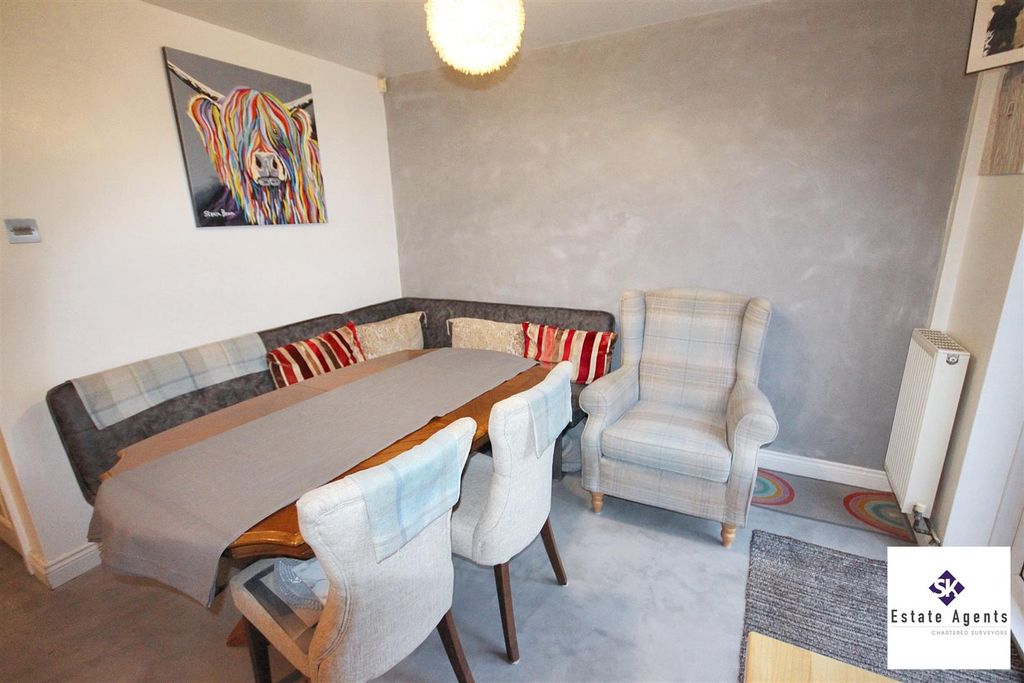 Property photo 3 of 28 Kitchen/Diner