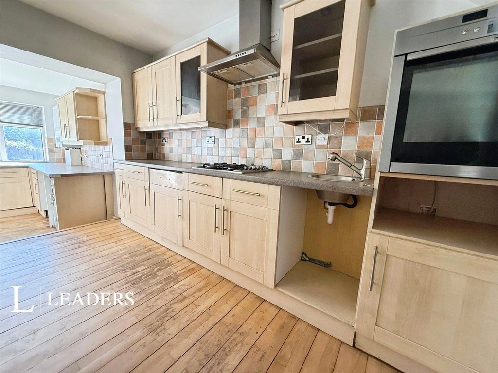 Property photo 2 of 16 Kitchen