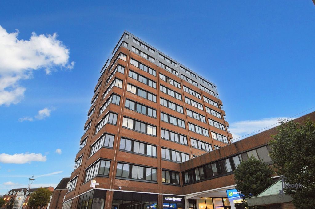 Property photo 1 of 8