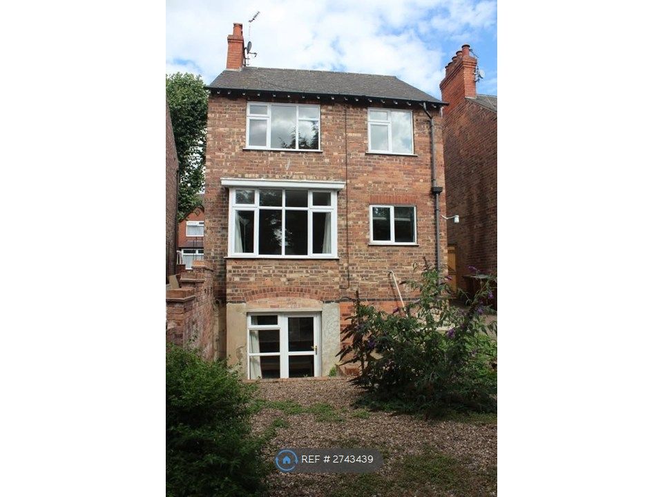 Property photo 2 of 12