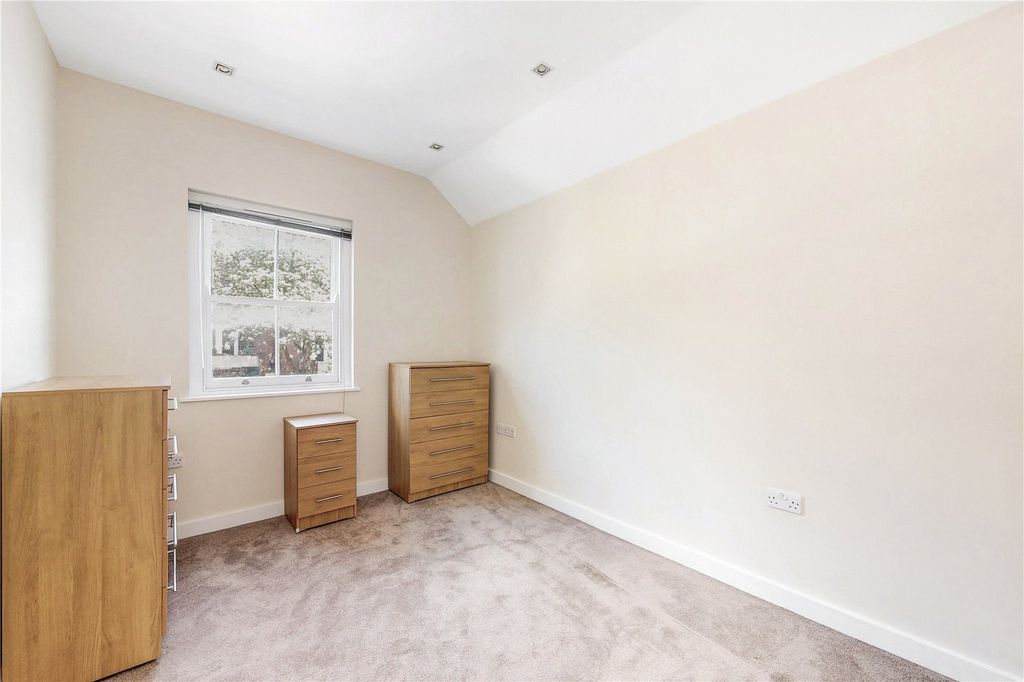 Property photo 3 of 12 Picture No. 30