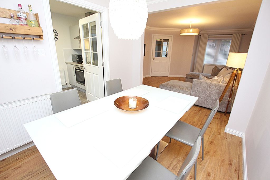 Property photo 2 of 17 Dining Area