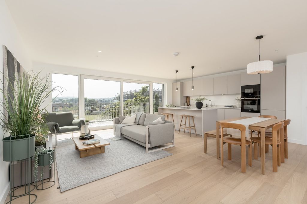 Property photo 1 of 15 Living/Dining