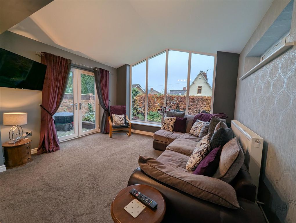 Property photo 3 of 24 Family Room