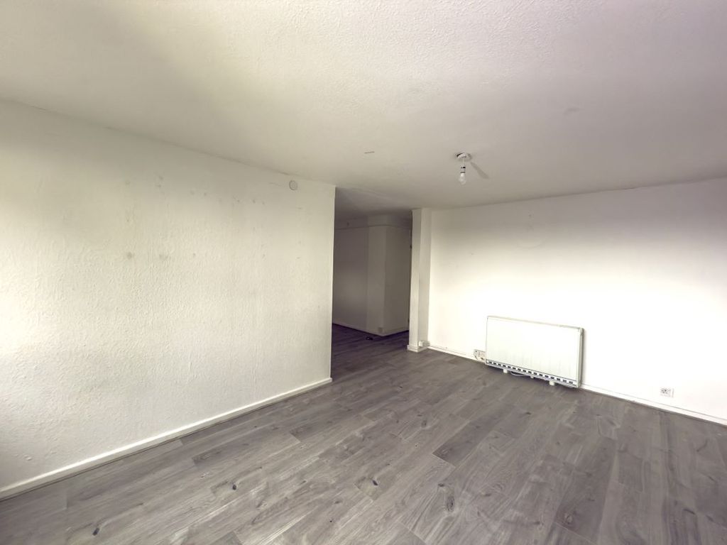 Property photo 2 of 10 Image 2