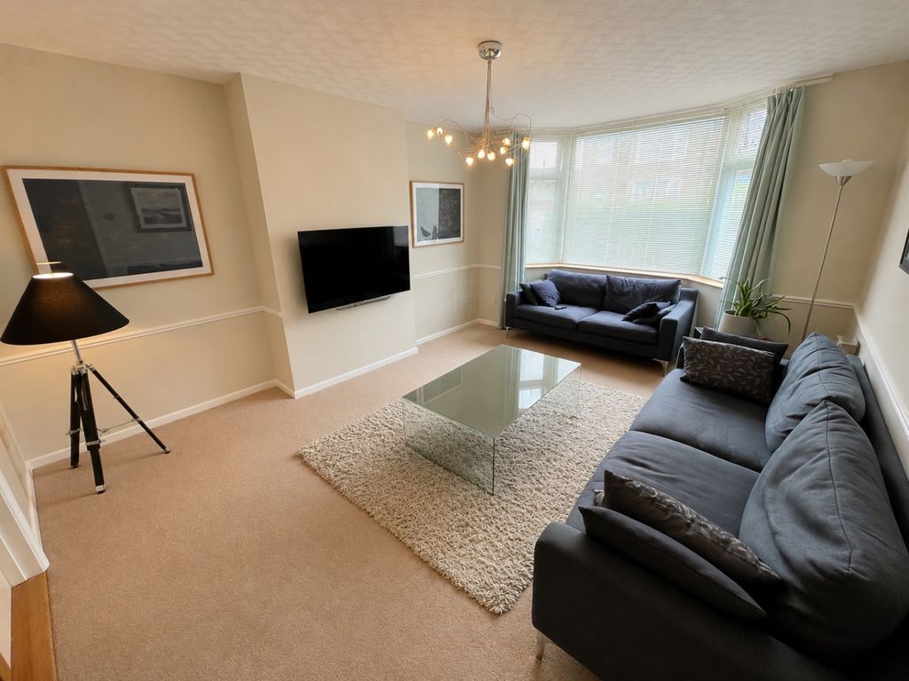 Property photo 2 of 10 5249211