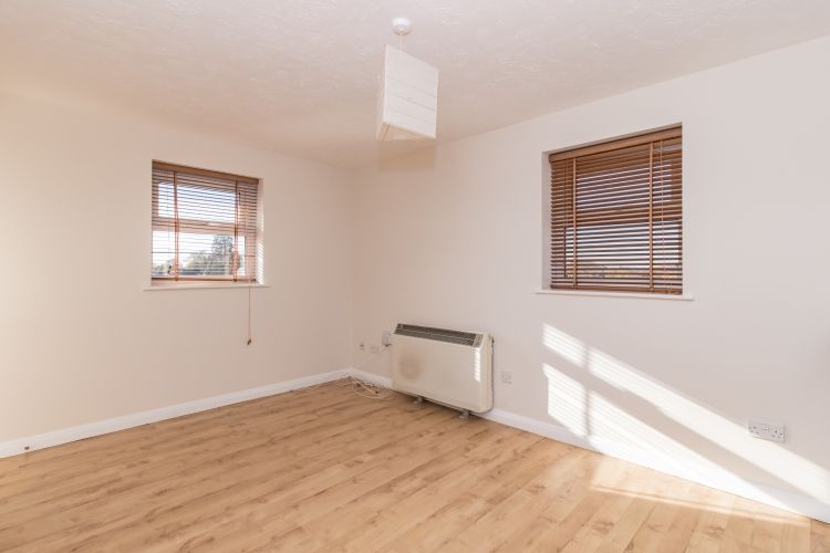 Property photo 3 of 6 77773