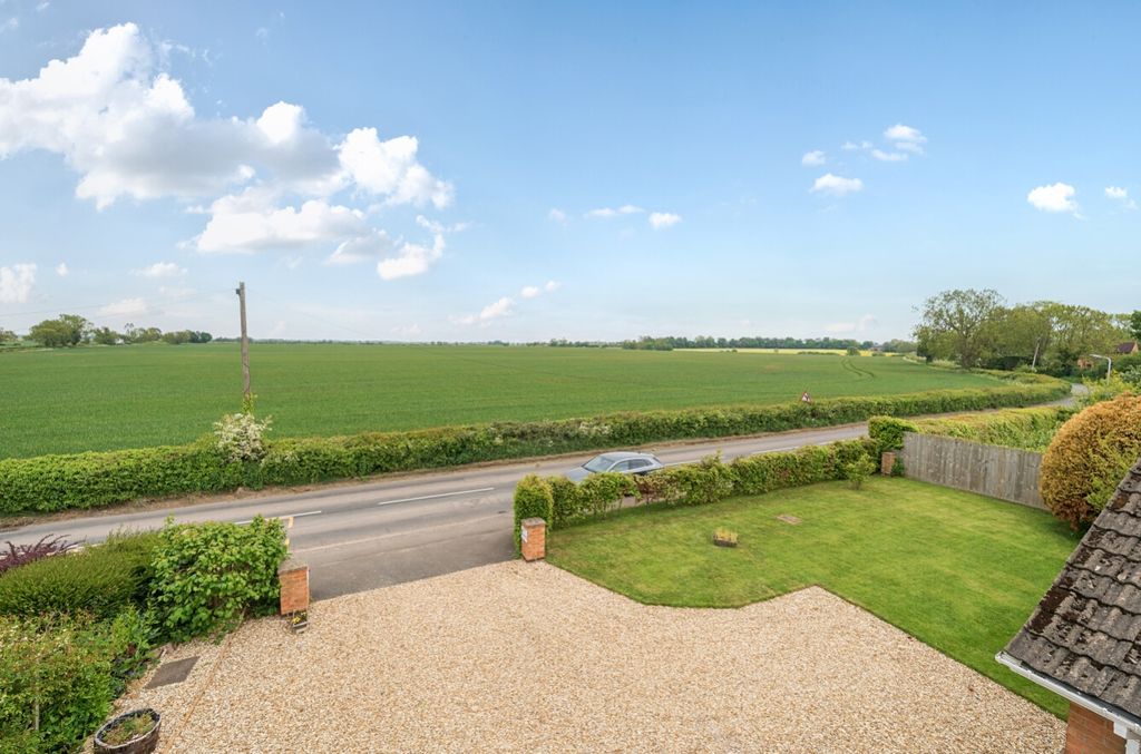 Property photo 2 of 24 1289906-1-6824c3825ee43-Arw