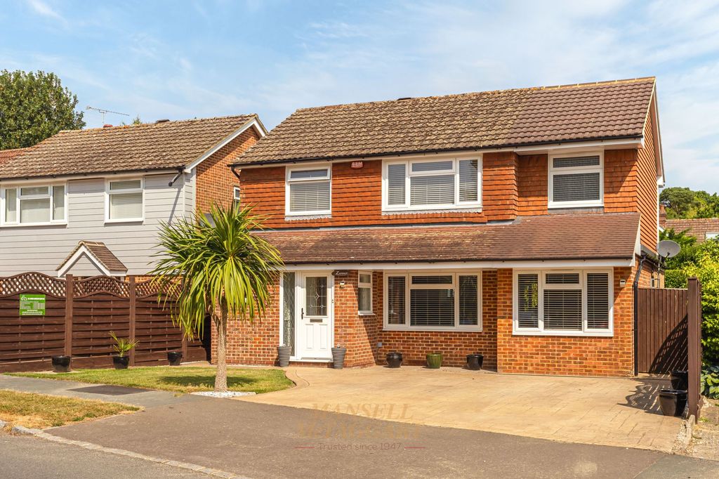 Property photo 1 of 34