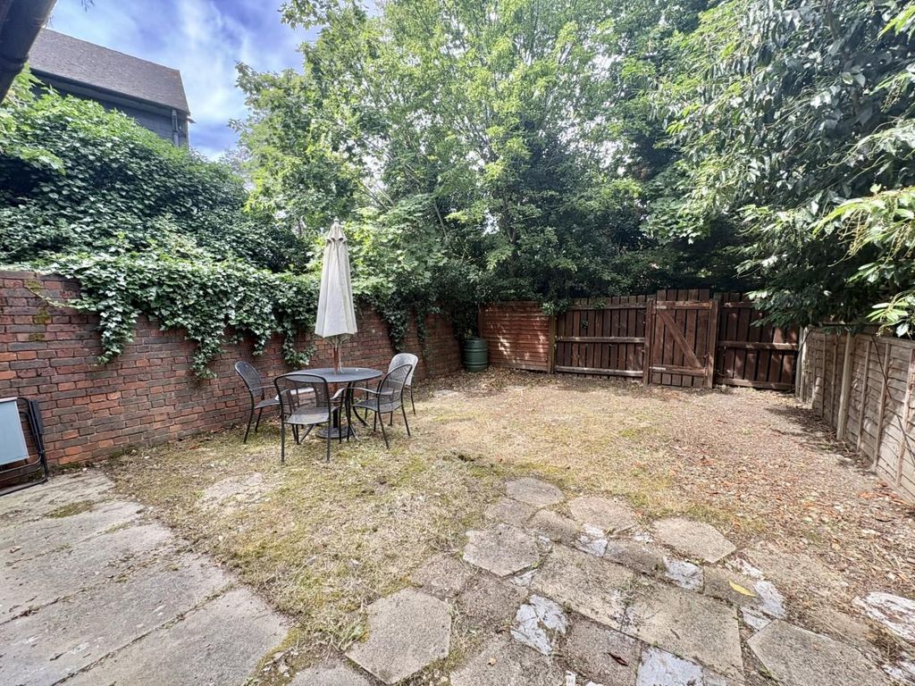 Property photo 1 of 9 49De3Afa-490F-41Fe-90B2-28c5316517Df.Jpg