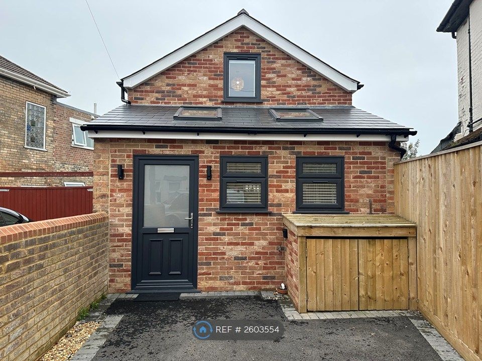 Property photo 3 of 8