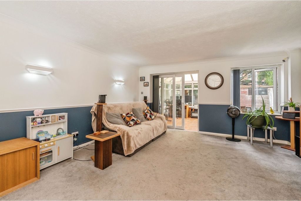 Property photo 1 of 24