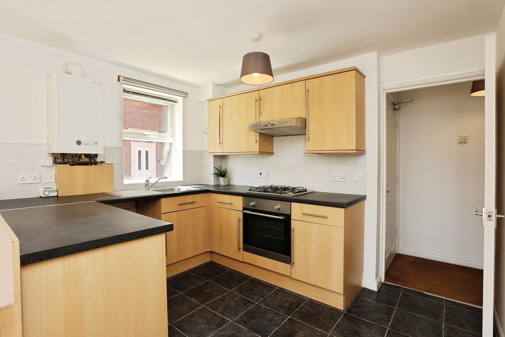 Property photo 2 of 9