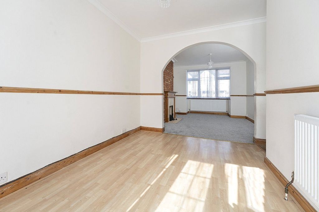 Property photo 2 of 10 Picture No. 01