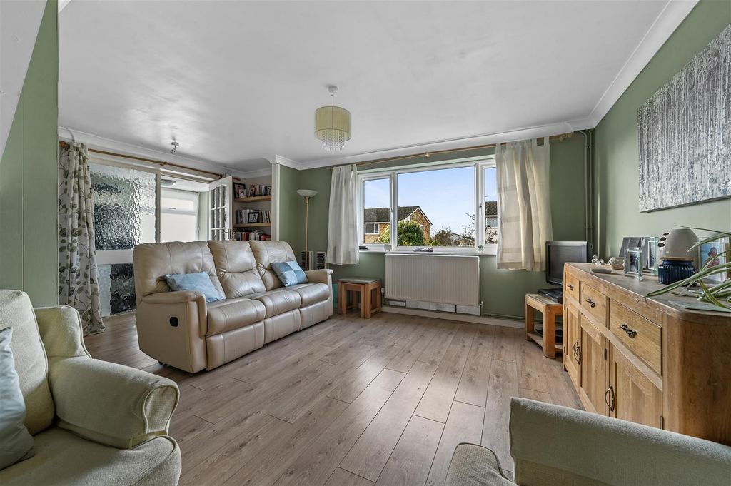 Property photo 3 of 15
