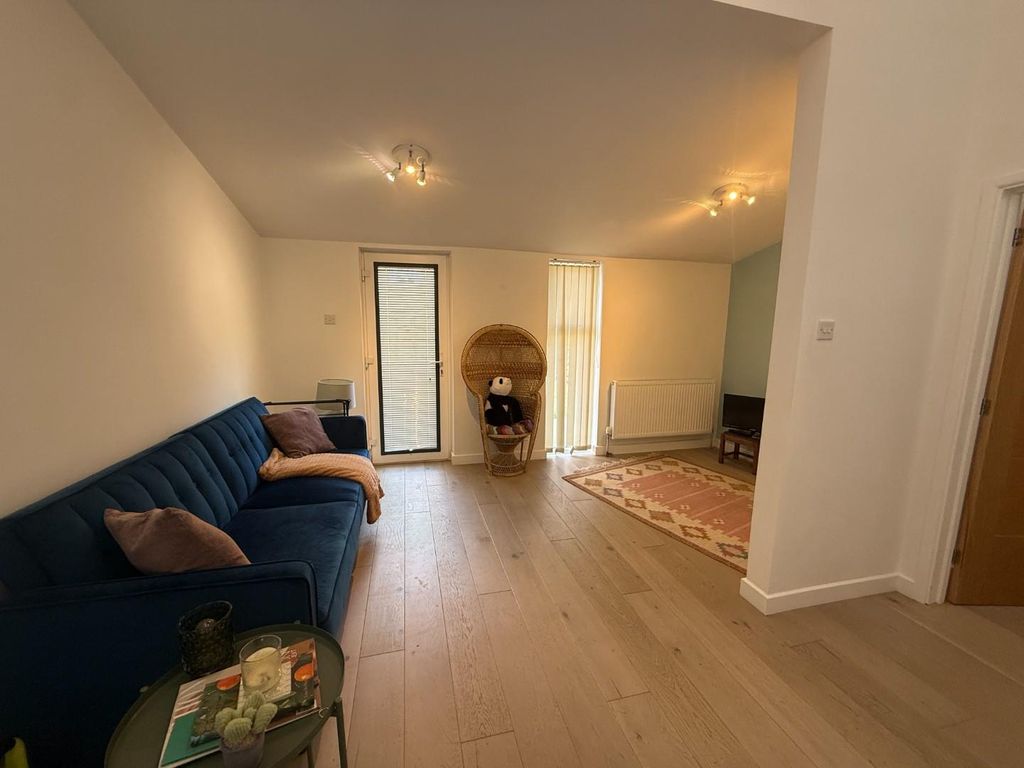 Property photo 2 of 14 Img_4874.Jpg