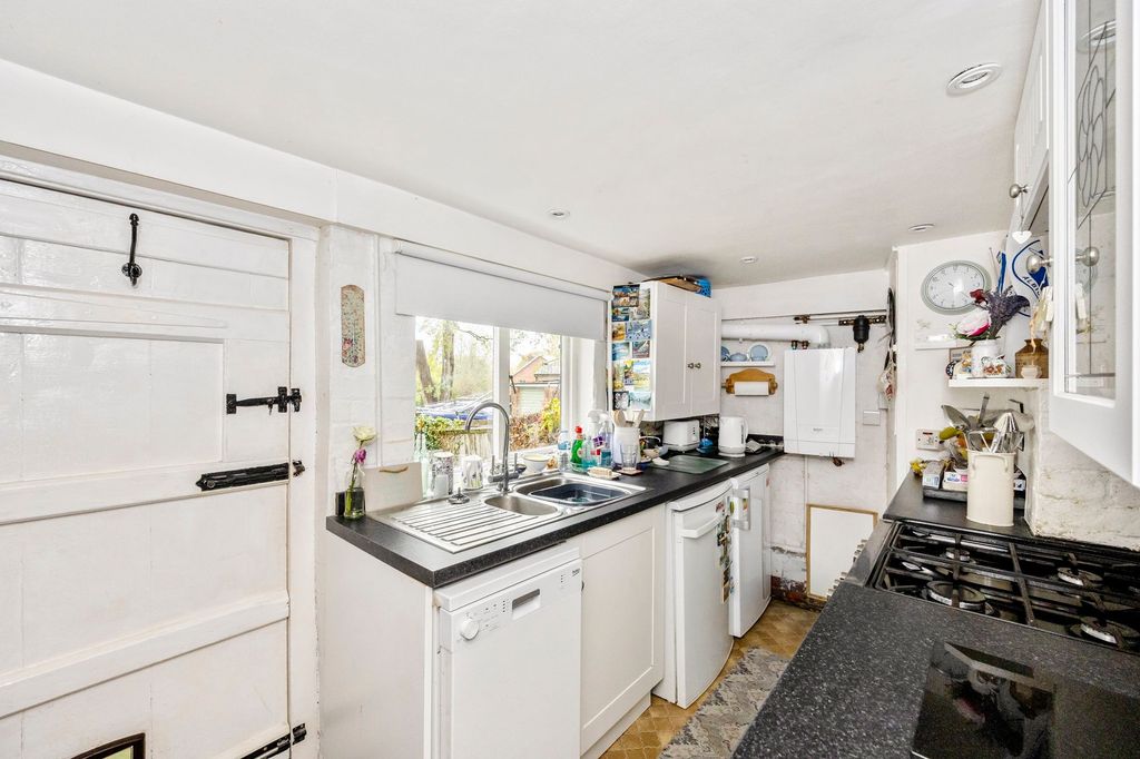 Property photo 3 of 20