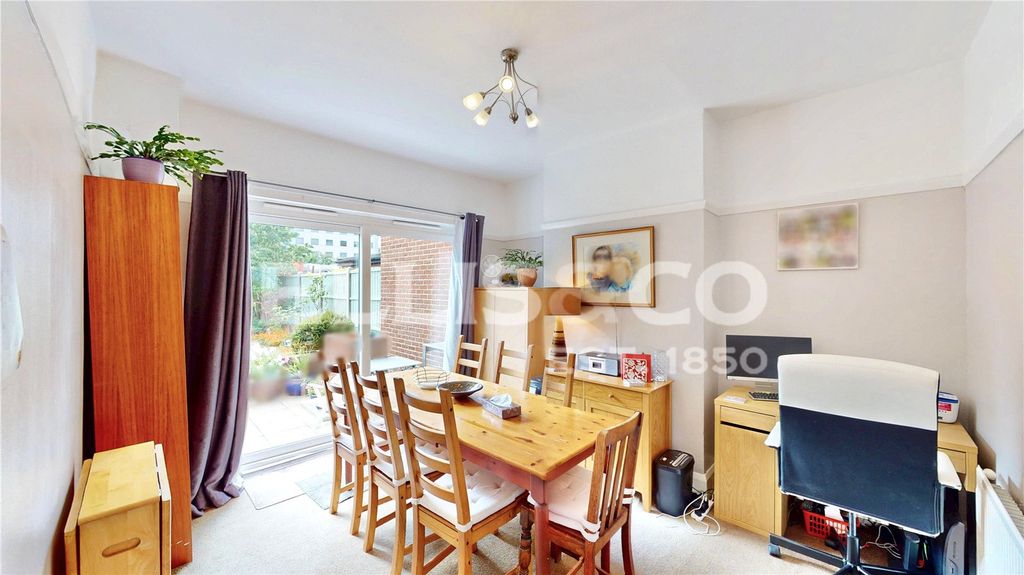 Property photo 3 of 13 Picture No. 05