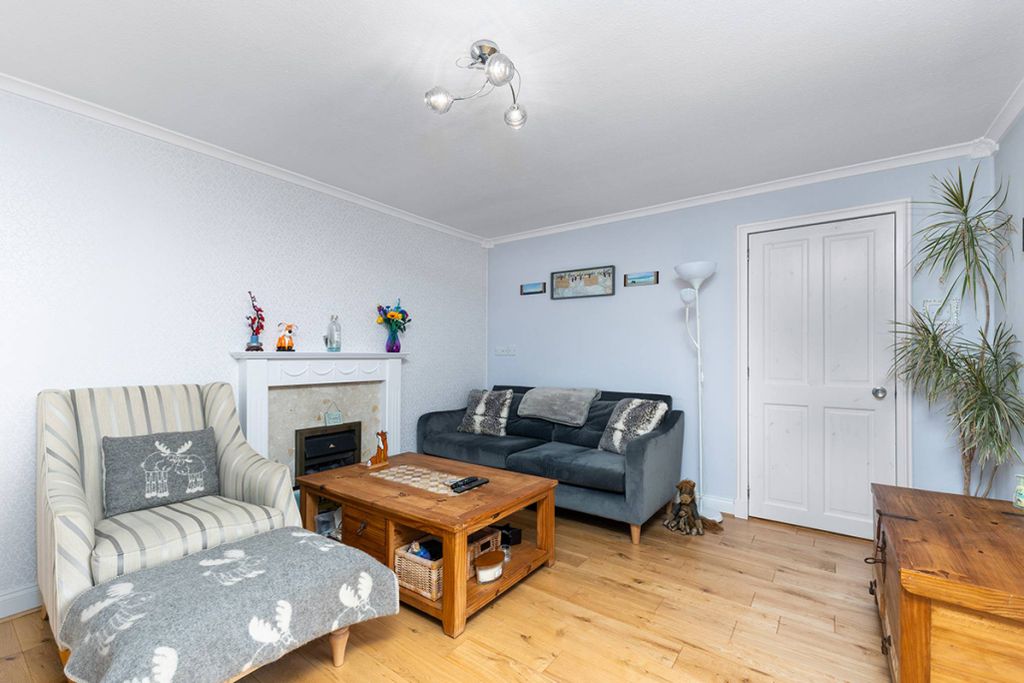 Property photo 3 of 21