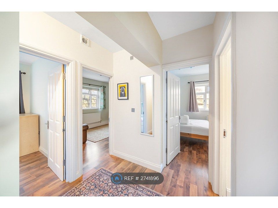 Property photo 1 of 25