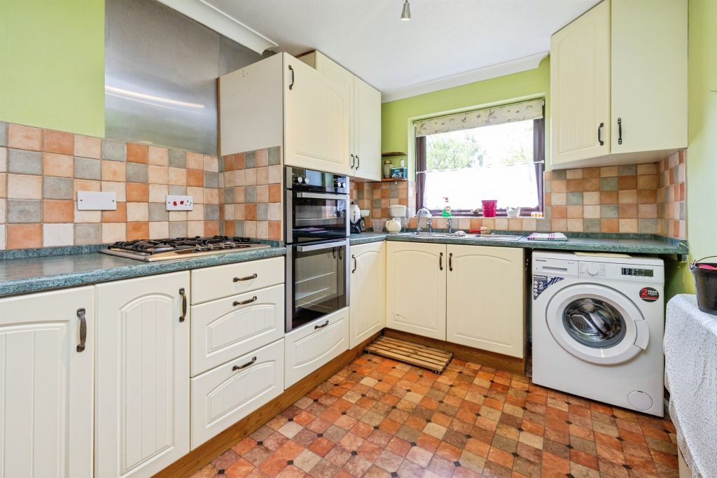 Property photo 3 of 17