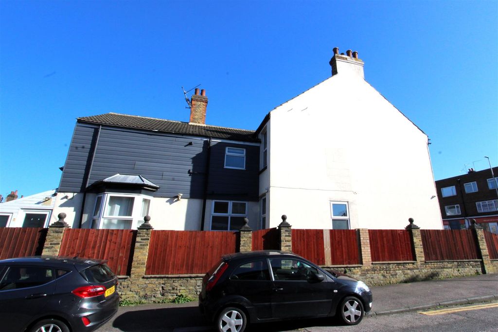 Property photo 2 of 25 2.Jpg