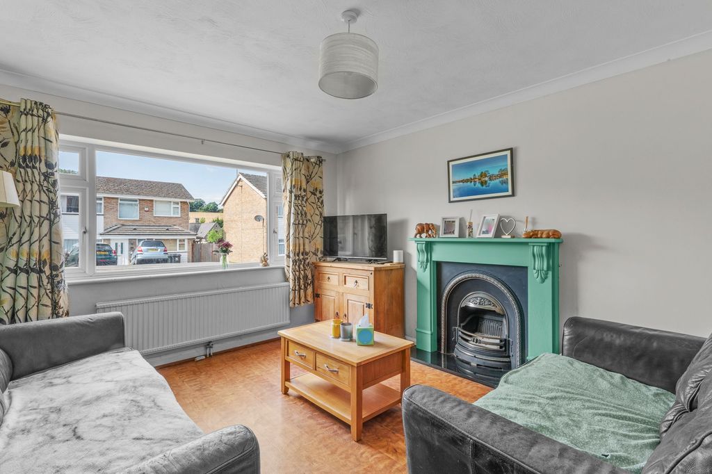 Property photo 2 of 18