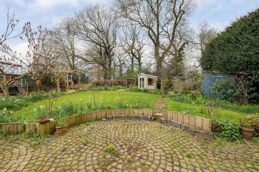 Property photo 3 of 26