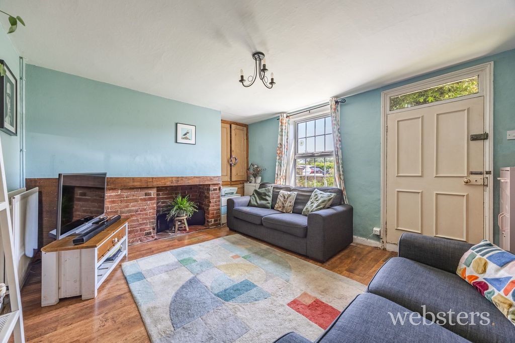 Property photo 3 of 16