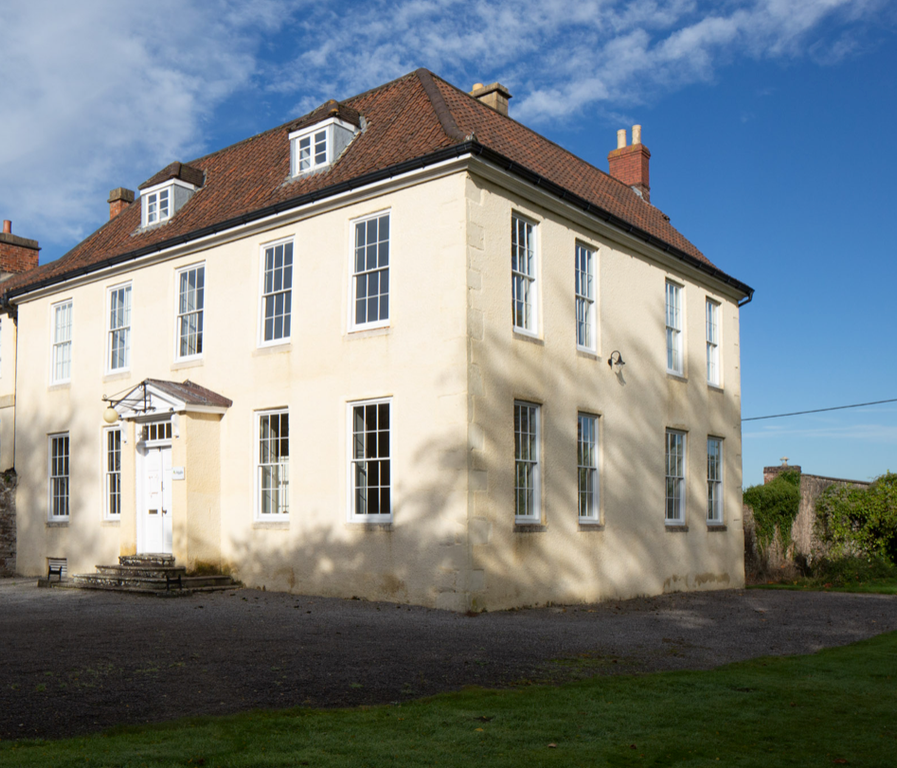 Property photo 1 of 5 Photo 0