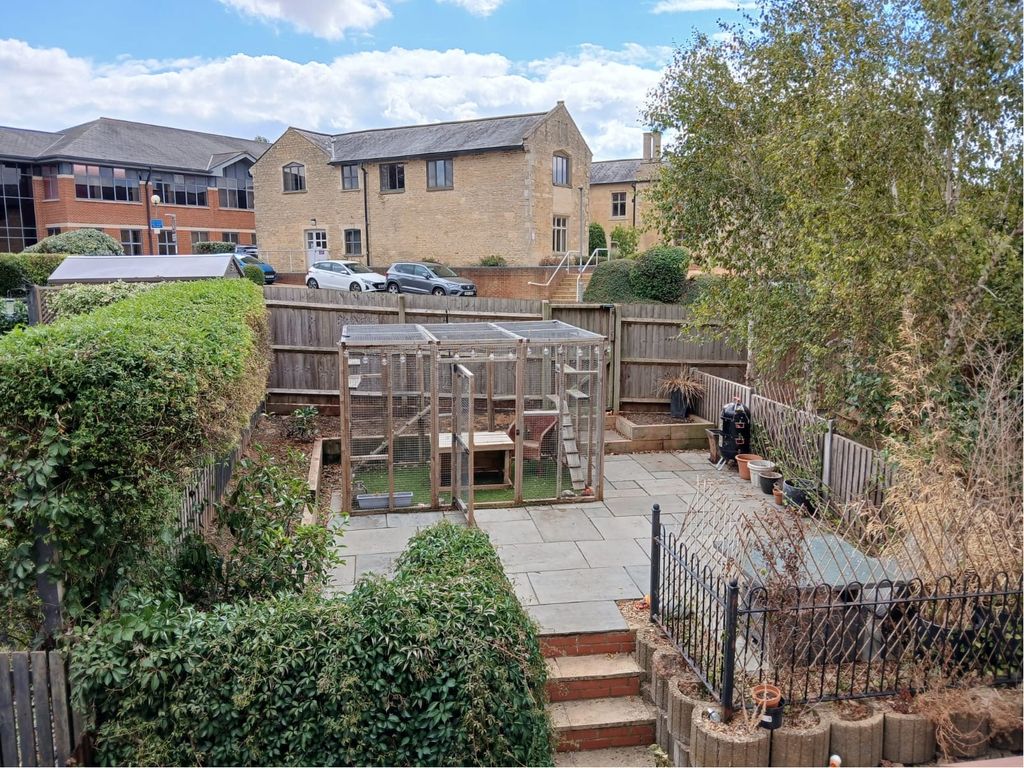 Property photo 3 of 3