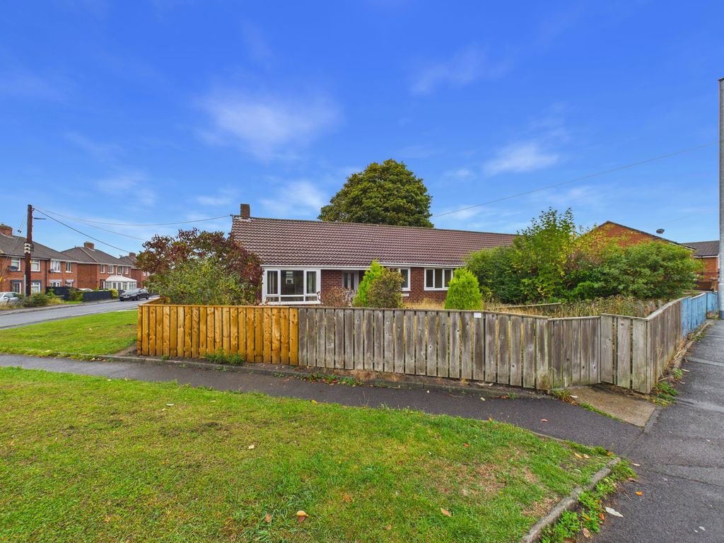 Property photo 1 of 12