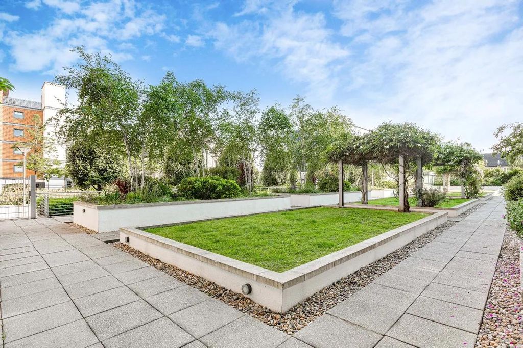 Property photo 3 of 7 Exterior