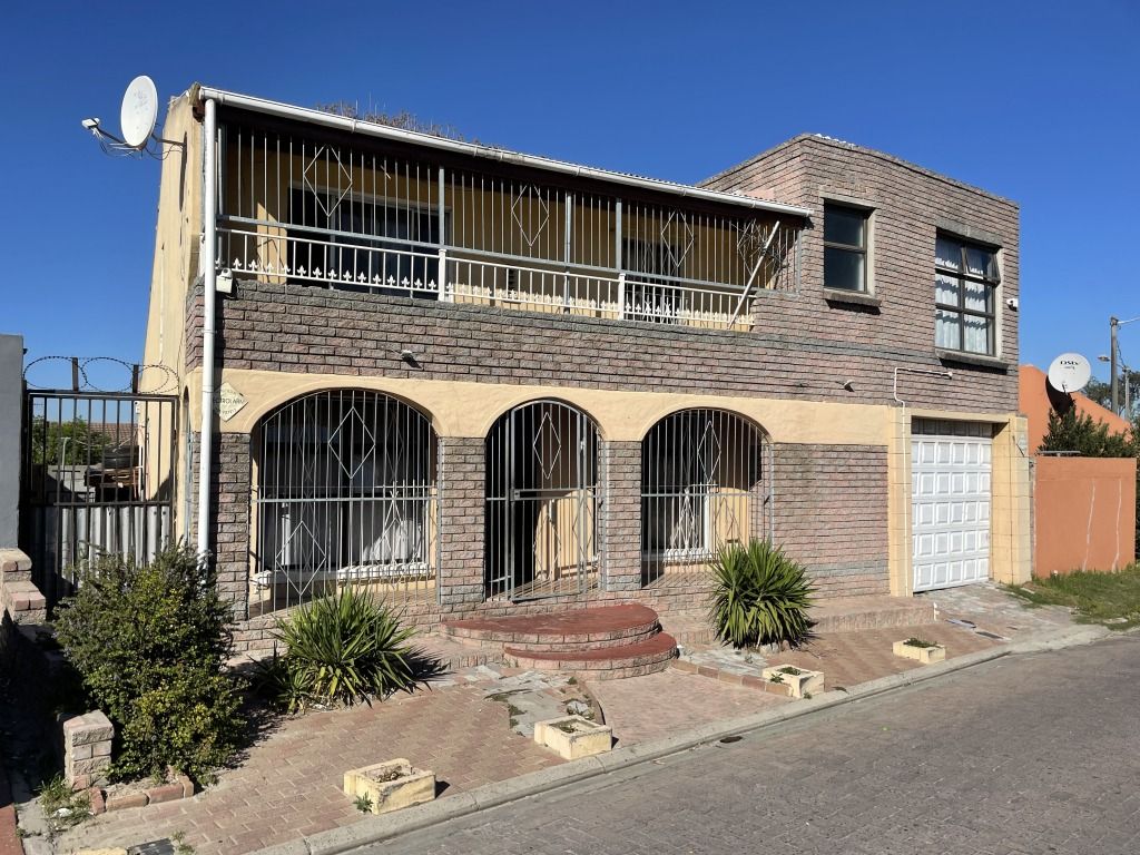 Property photo 1 of 24