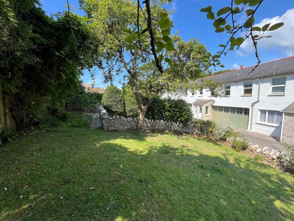 Property photo 2 of 16 4163 Communal Gardens.Jpg