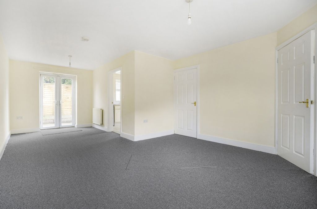 Property photo 2 of 10 Slr230391_02