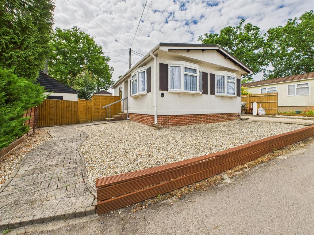 Property photo 1 of 8 Cam05510G0-Pr0042-Still010.Jpg