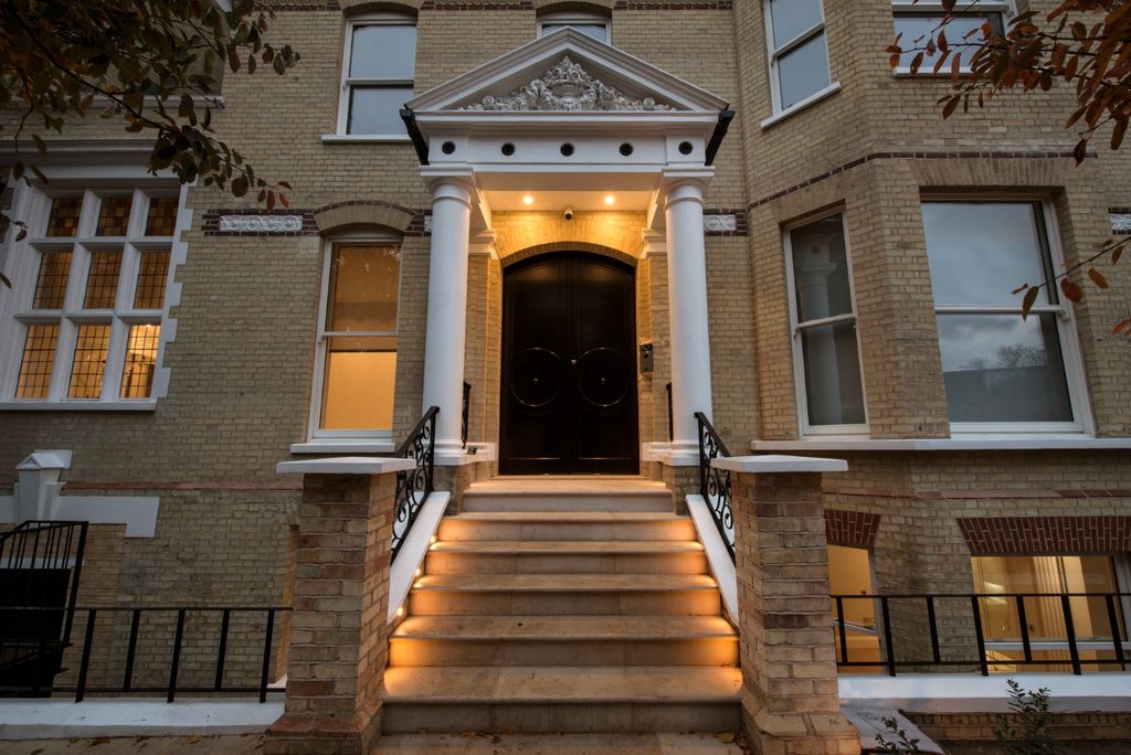 Property photo 2 of 56 5361781