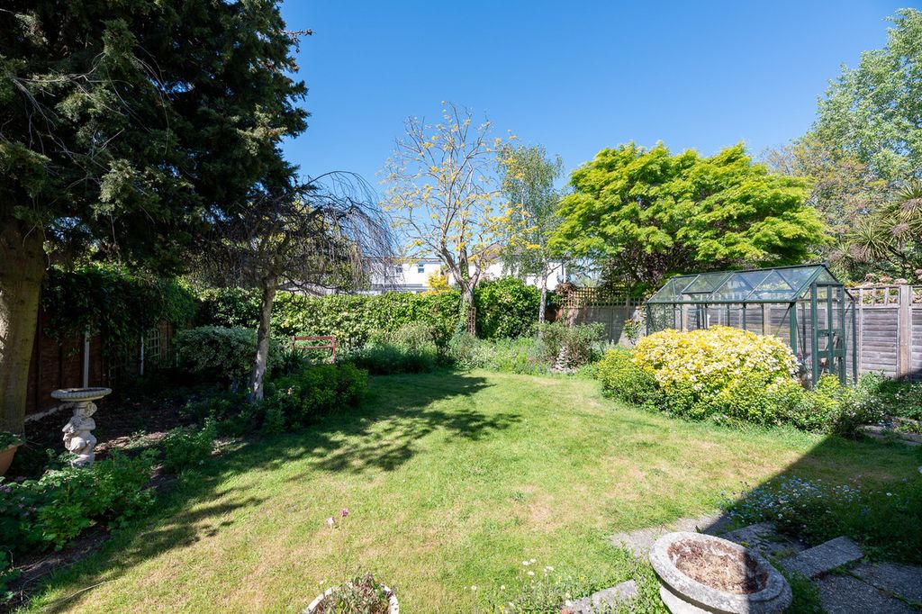 Property photo 3 of 13