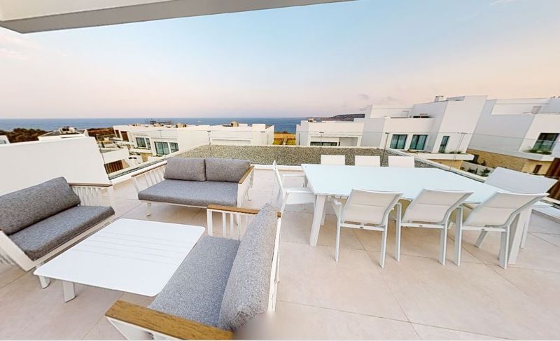 Property photo 2 of 40 Roof Terrace With