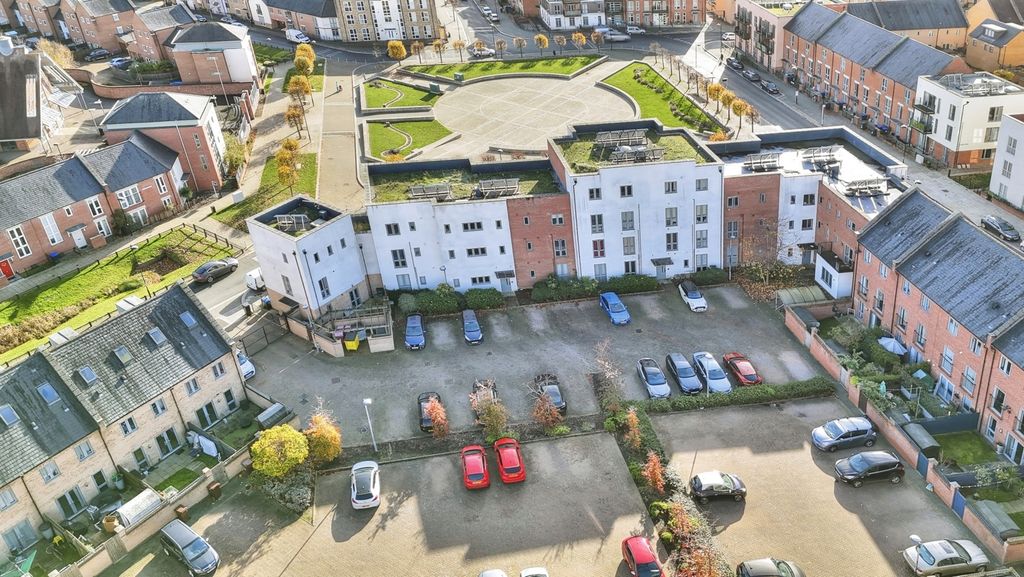 Property photo 2 of 17 Rear Views