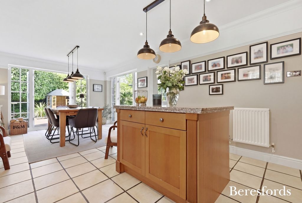 Additional image 9 of 5 bed detached house for saleCuckoo Way, Great Notley CM77