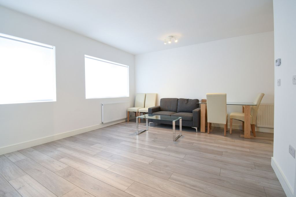 Property photo 3 of 7 Photo 11