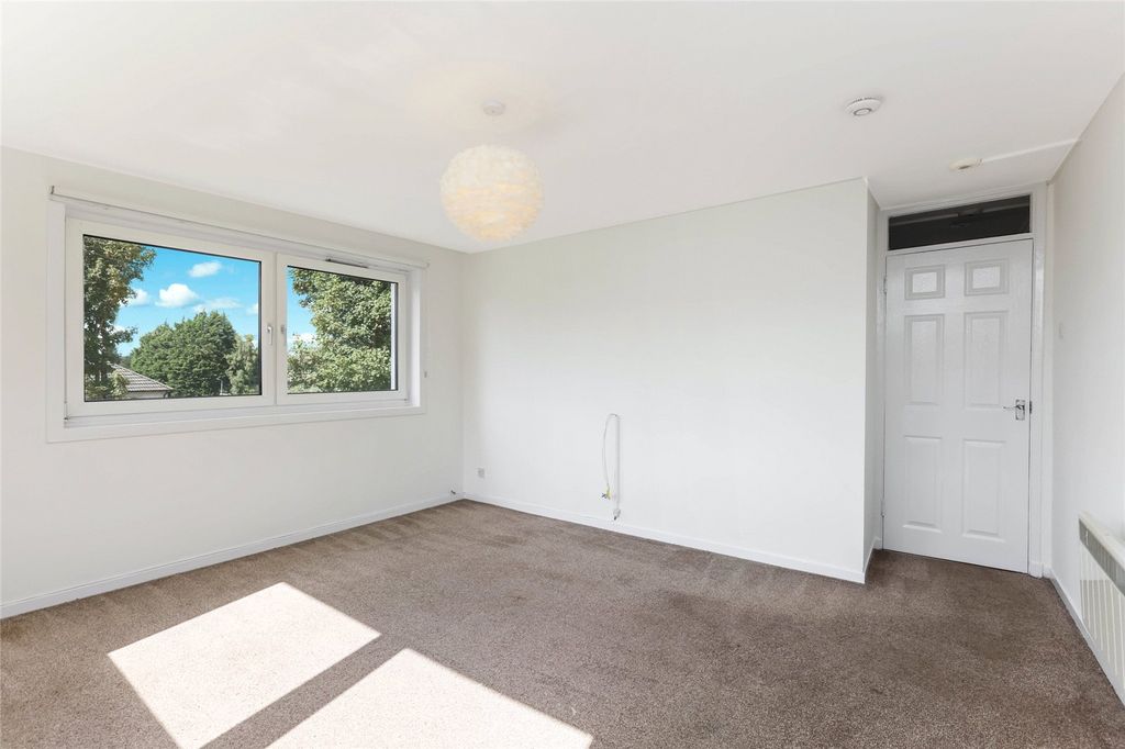 Property photo 3 of 21 Picture No. 09