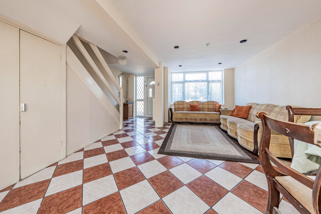 Property photo 2 of 15