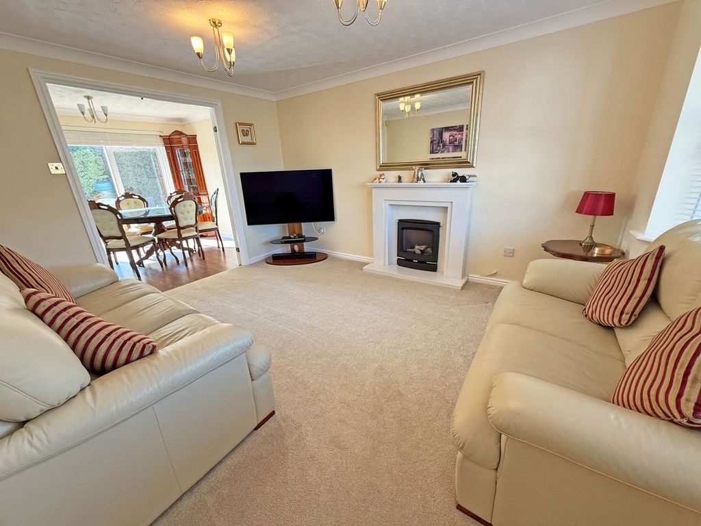 Property photo 2 of 29